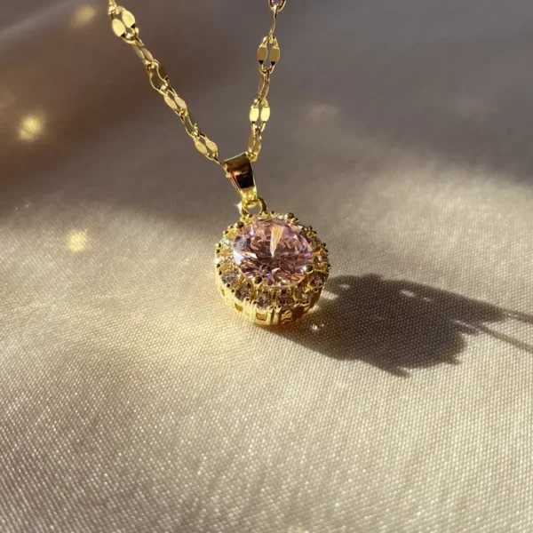 Zirkon Süslemeli Kristal Kolye