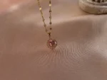 Zirkon Süslemeli Kristal Kolye