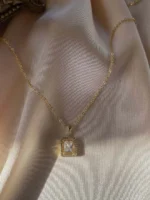 22K Altın Kaplama Kristal Baget Kolye