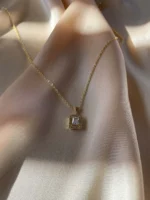 22K Altın Kaplama Kristal Baget Kolye