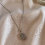 Zirkon Taşlı Baget Kolye