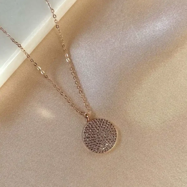 Zirkon Süslemeli Rose Kolye