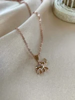 Fil Figürlü Rose Kolye