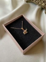 Fil Figürlü Rose Kolye