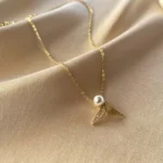 Kelebek Figürlü İncili Çelik Kolye