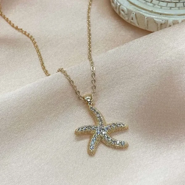Zirkon Süslemeli Deniz Yıldızı Kolye