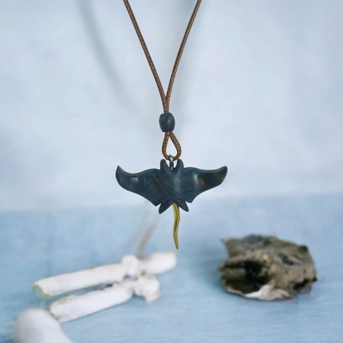 The Wavebound El Yapımı Kolye - Görsel 3