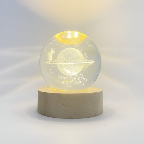 Satürn Halkasında Kız Figürlü Kristal Küre